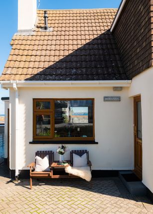 Robanna & Lower Moon, Tintagel Terrace, Port Isaac photo 4