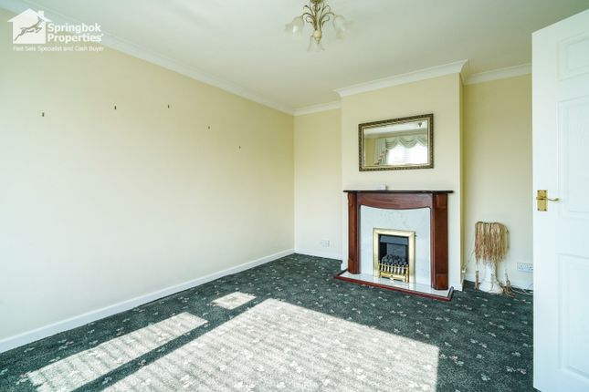 38, Blenheim crescent, Lymington photo 4
