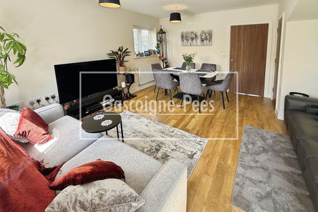 7, Godalming photo 2
