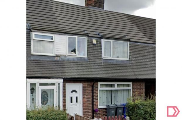 Terraced house to rent in Princess Road, Didsbury, Manchester