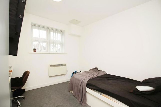 Study  Studio  328 Five Ways House, Tudor Road, Leicester photo 4
