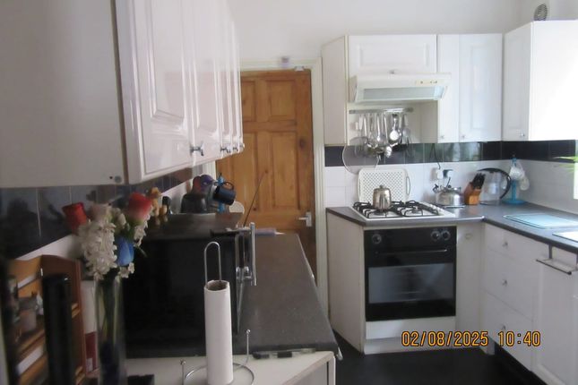 28, Burleigh Road, STRETFORD photo 4