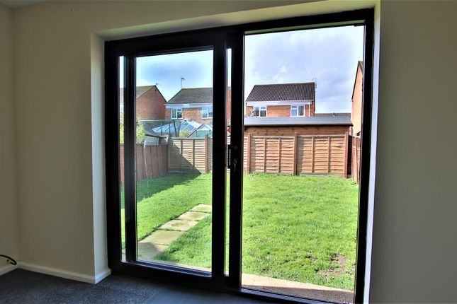 21, Cromers Close, Tewkesbury photo 3