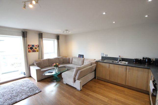 Flat for sale in Carmichael Avenue, Greenhithe