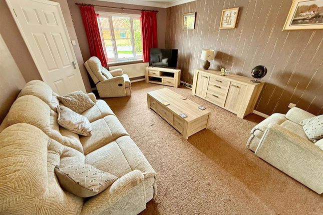 55, Martham Road, Great Yarmouth photo 3