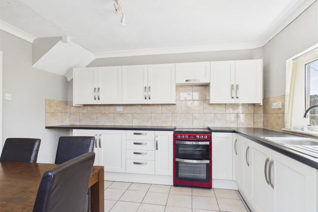 37, Parragate Road, Cinderford photo 4