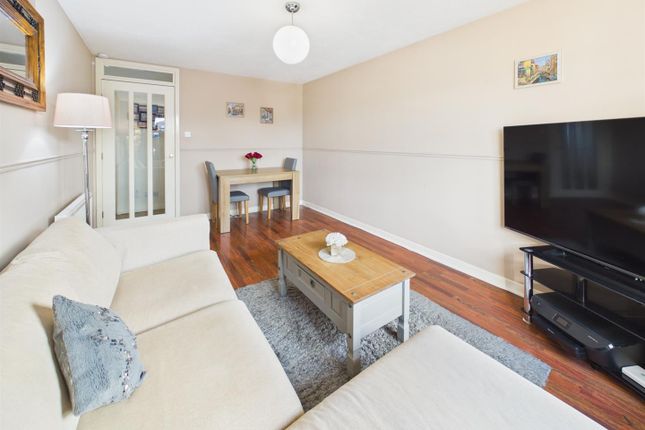 12, Mclean Place, Paisley photo 4