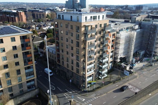 1-bed flat on Taylor Point,31, 47 St Johns Road, Watford, £140,000