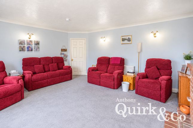 6, Coniston Road, Canvey Island photo 4