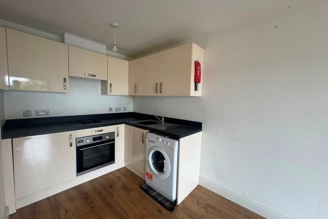 Flat 24, Northwest House, 77-81, Bank Parade, Burnley photo 5
