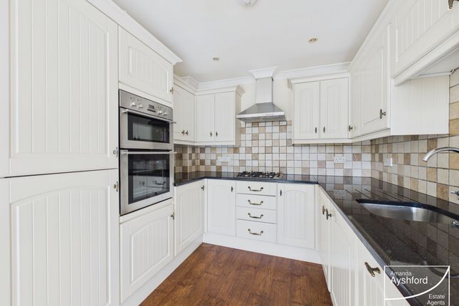 1 Sandbanks, Cliff Park Road, Paignton photo 3