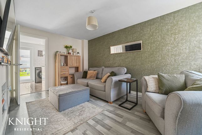 34, Martin Hunt Drive, Colchester photo 2