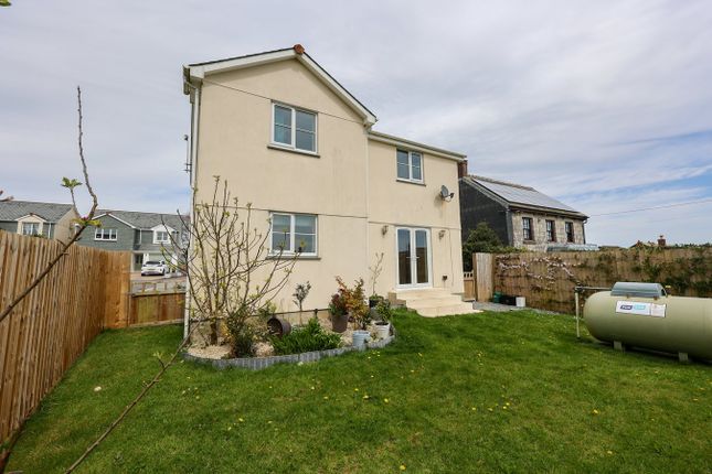 4, Foxglove Close, St Austell photo 3