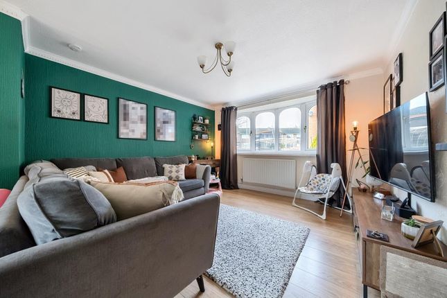 End terrace house to rent in Banbury, Oxfordshire