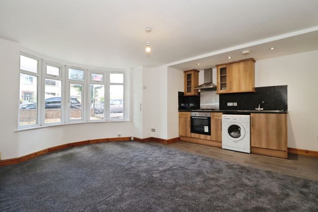 Flat 1, Staple Hill House 103-105,, Staple Hill Road, Bristol photo 2