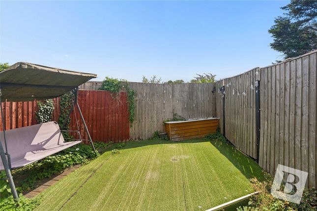11, Cotleigh Road, Romford photo 4