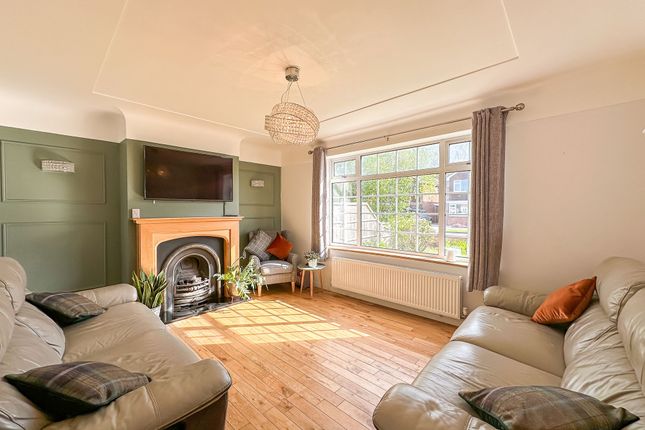 106 Brookdale Avenue South, Wirral photo 2