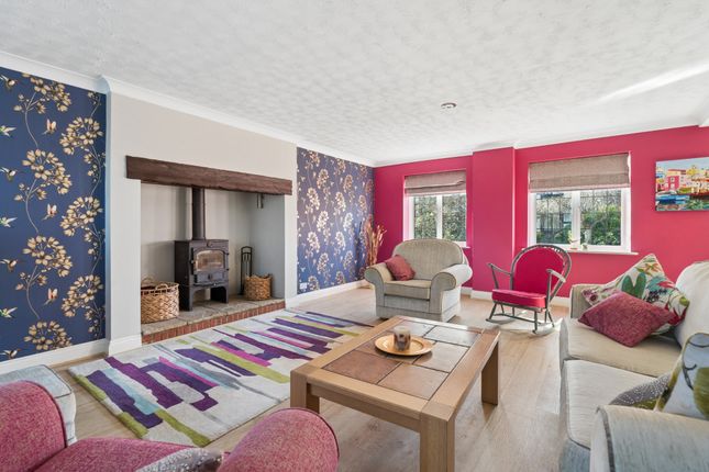 7 Deer Park Walk, Chesham photo 4