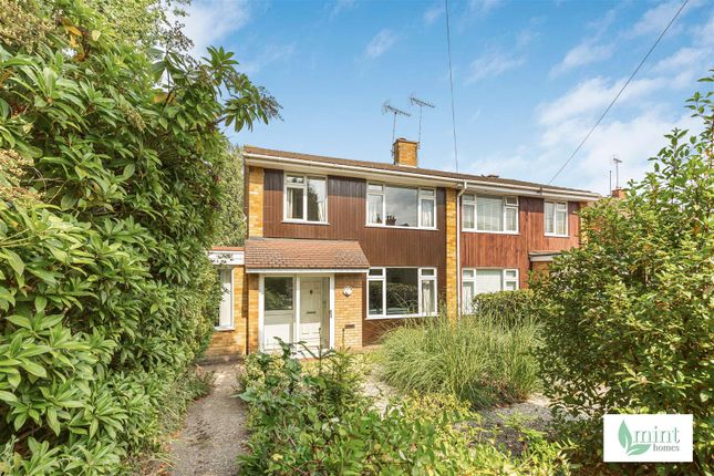 Mint_Homes-3_Engliff_Lane-Gu22__21_.Jpg