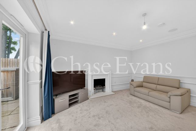 4,, Holly Hill Drive, Sunningdale photo 3