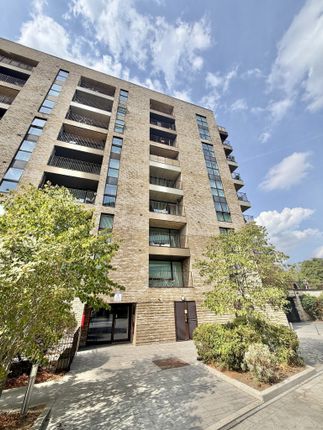 Flat 102 Abbotsford Court 3, Lakeside Drive, Greater London photo 5