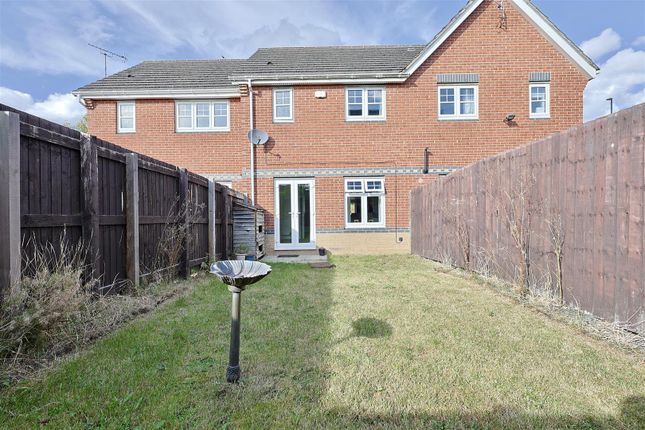 25, Aydon Gardens, Newcastle Upon Tyne photo 4