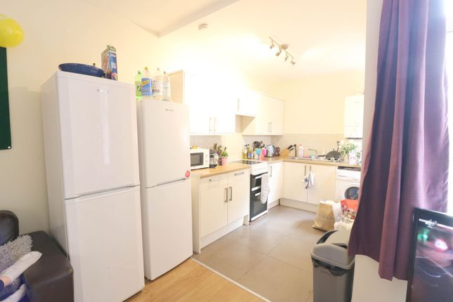 5 Thompson Road, Sheffield photo 5
