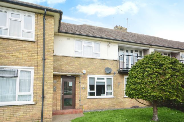 Flat for sale in Whittington Road, Hutton, Brentwood