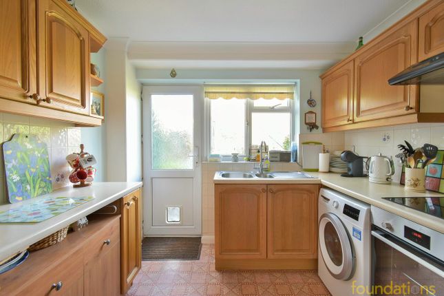 70, Links Drive, Bexhill-on-Sea photo 4