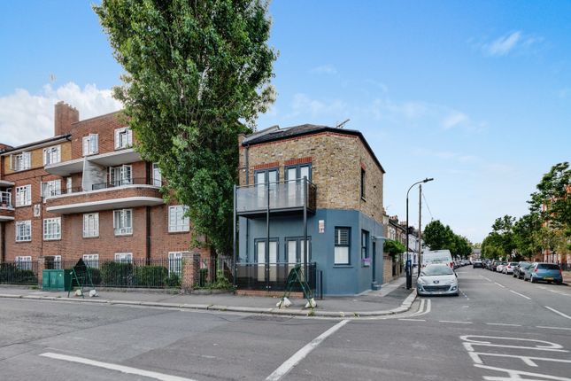 Thumbnail Detached house for sale in Breer Street, Fulham