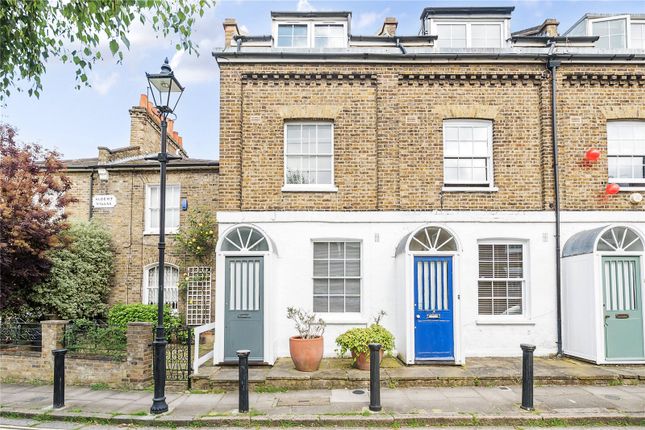 End terrace house to rent in St. Peters Grove, London