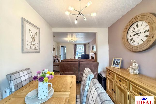 18, Cranfield Drive, Skellow, Doncaster photo 4