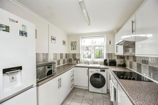 Flat 2, Brookside Court,, Endbutt Lane, Merseyside photo 3