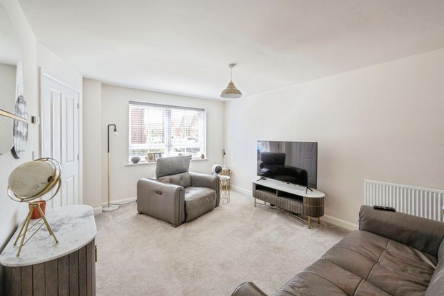 1, Collier Close, Doncaster photo 2