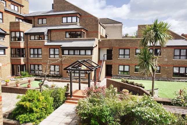 Flats To Let In Kensington High Street London W8 Apartments Thumbnail Flat To Rent In Kensington High Street London