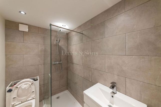 5, Hill Street, Newport photo 3