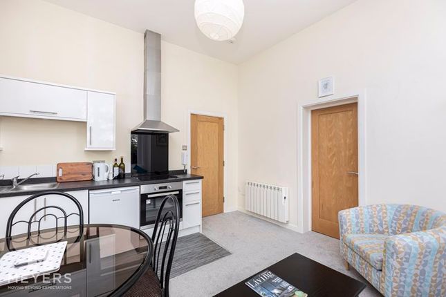 Flat for sale in West Cliff Studios, Durley Gardens, Bournemouth