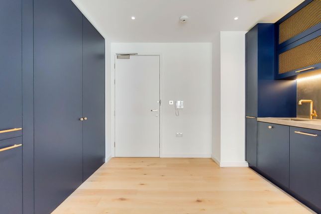 Serapis House, Docklands photo 2
