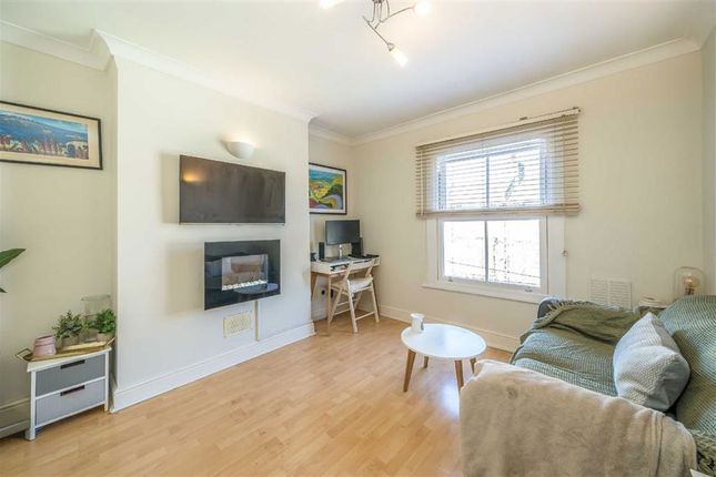 Flat 3, 42, Stansfield Road, London photo 2