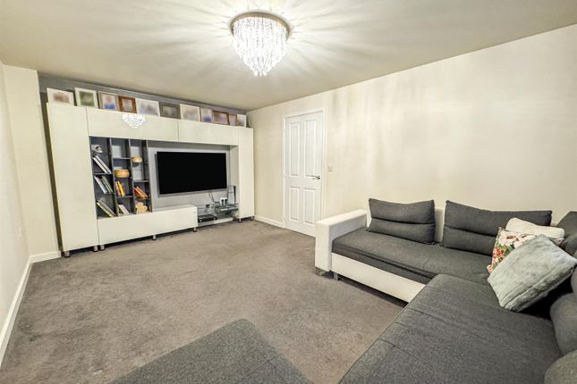 21, Acorn Way, Corby photo 2