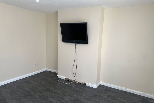 227, Wyndhurst Road, West Midlands photo 2