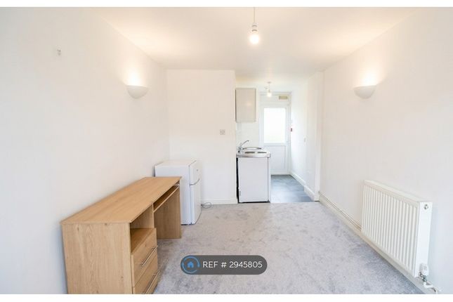 Micklefield Road, Hemel Hempstead photo 2