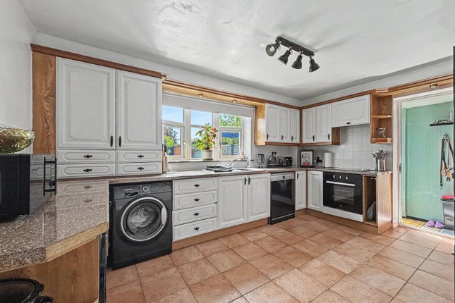 42, Bramble Drive, Leicester photo 2