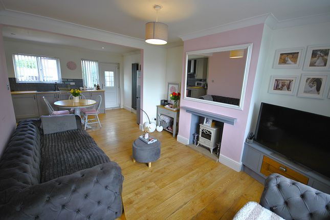 19, Worksop Road, Doncaster photo 4