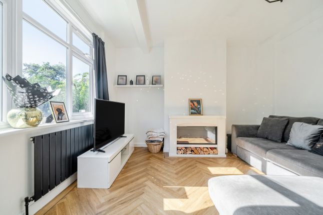 13, Melrose Crescent, Orpington photo 4