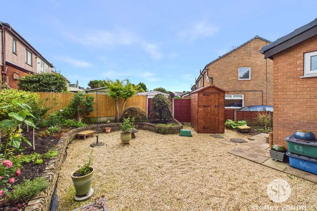 59 Woodlands Avenue, Blackburn photo 4