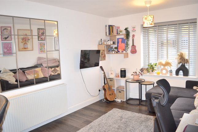 Flat 6, Wilkinson Court, 50, Station Approach, Coulsdon photo 5