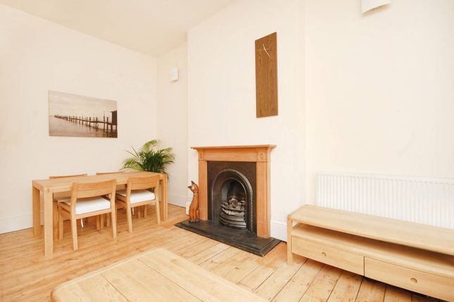 Flat to rent in Winchester Road, Swiss Cottage, London