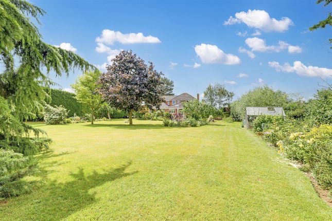Zoopla Record, Lauderdale, Boat Lane, Hoveringham photo 3