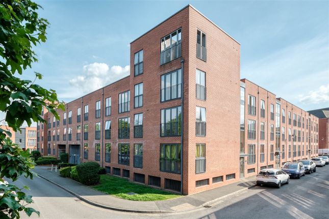 Thumbnail Flat for sale in Ascote Lane, Shirley, Solihull